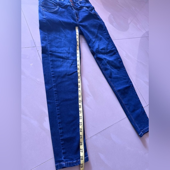 Tri'J Blue Denim Jeans - Picture 9 of 11